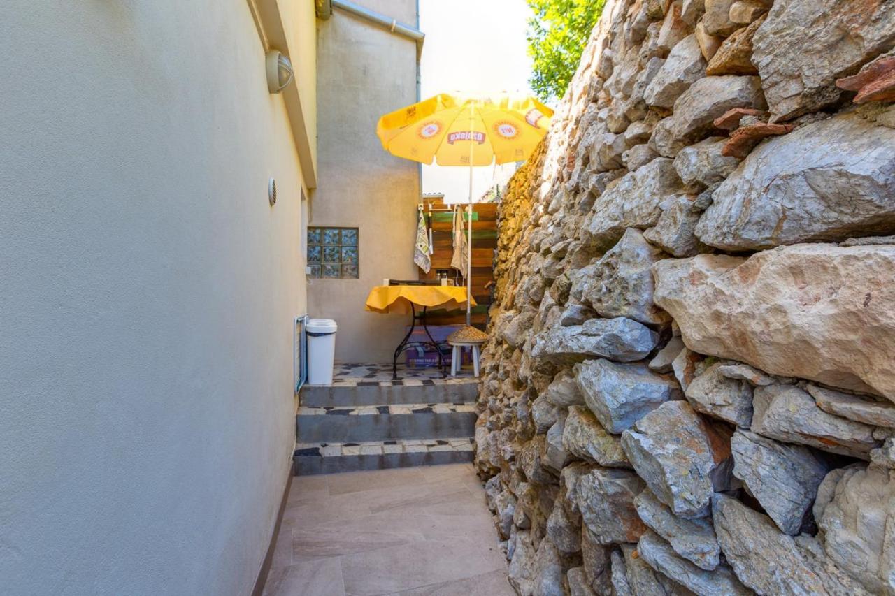 Apartments Valeria, Mali Lošinj Exteriör bild